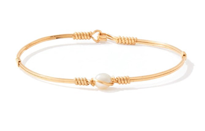 Breathe Bracelet- 14K Gold Artist Wire With Pearl- Size 8.0